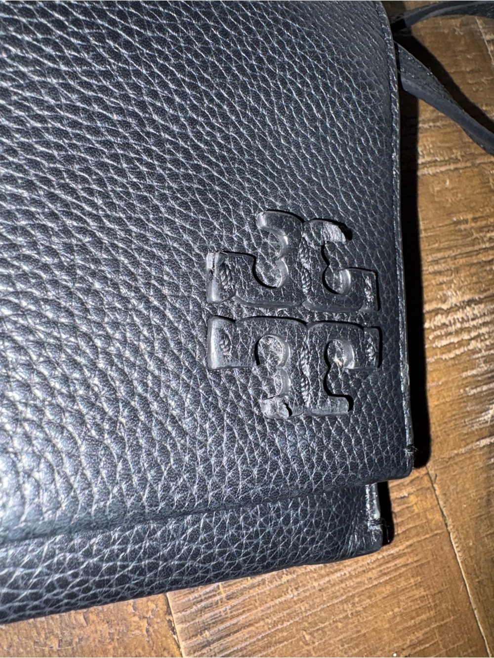 Tory Burch Black Pebbled Leather Foldover Crossbody Wallet On Chain WOC - Picture 7 of 9